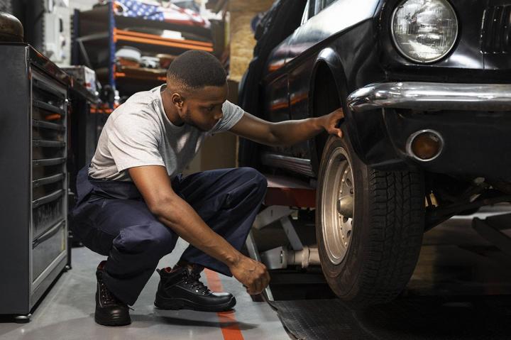 Le garage qu’il vous faut pour la réparation de pneus.